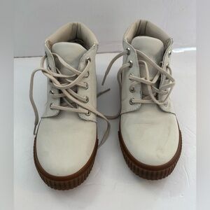 Timberland women white leather mid top lace up boots Size 8 sporty casual